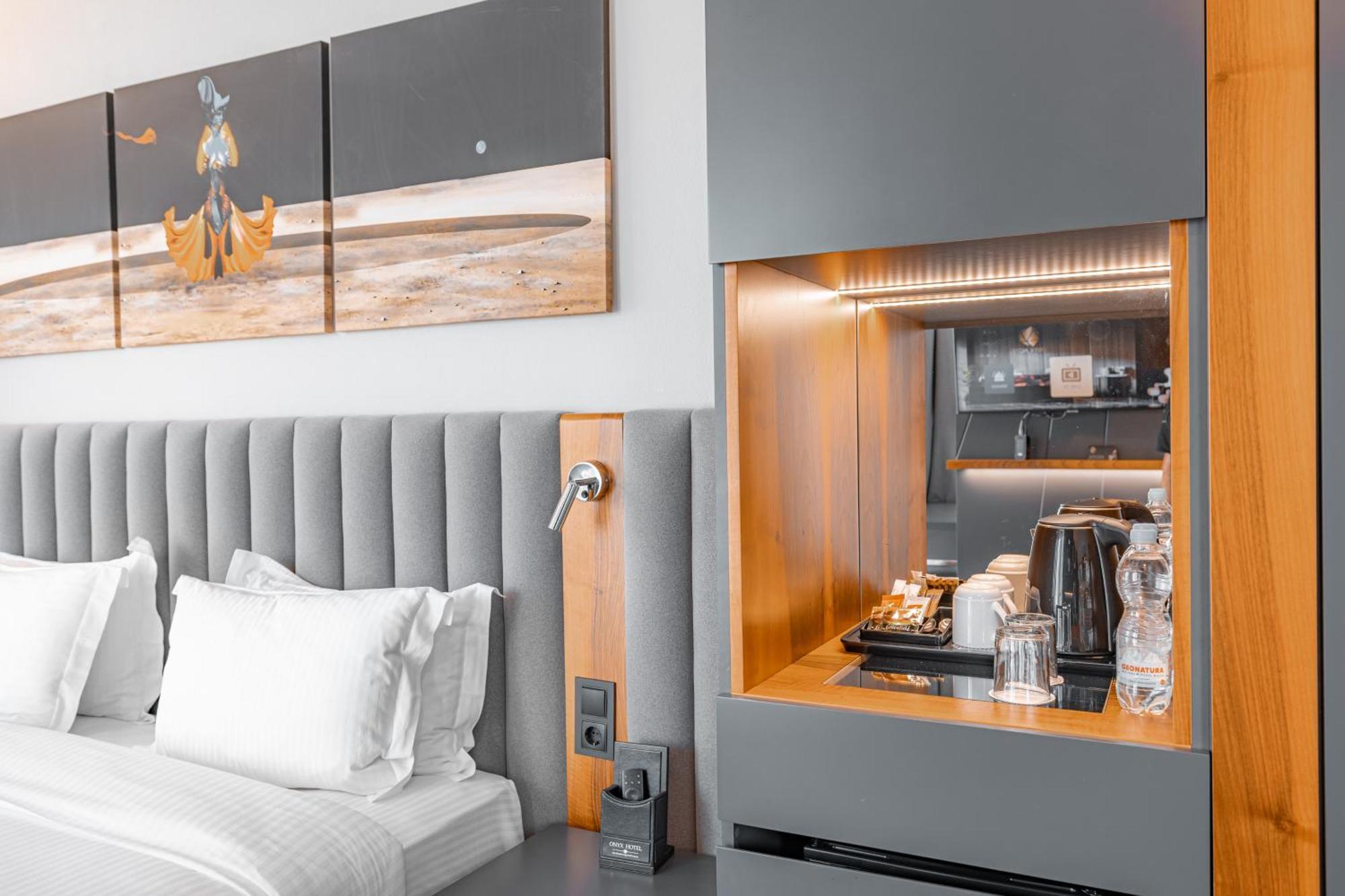 Hotel Onyx Center 5*